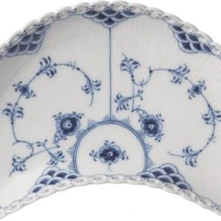 Royal Copenhagen Musselmalet Helblonde Halvmåneformet Asiet 21,5 Cm